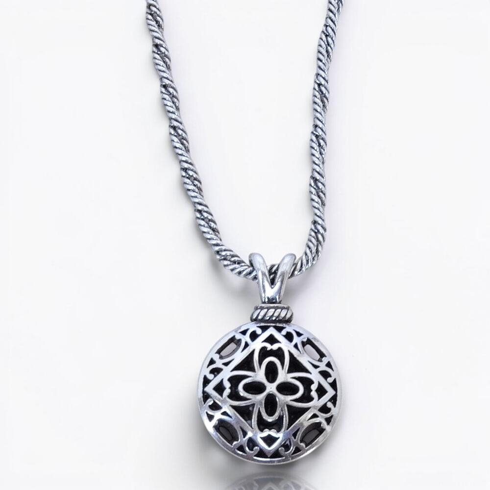 Vintage Brighton Round Filigree Medallion Pendant Necklace Braided Chain Retired - Picture 3 of 6